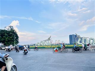 Mặt phố lạc long quân, duy nhất mảnh đất dt 210m, mt 10m, view hồ tây thoáng vĩnh viễn  cực hiếm