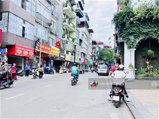 Gần hồ tây, mặt đường 30m sqh, chỉ 1 toà văn phòng đẹp, 8 tầng, có hầm, mt 8m, chính chủ.