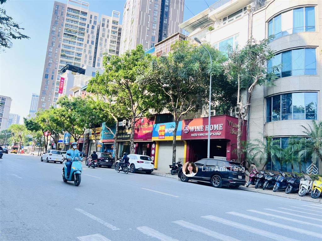 Biệt thự lô góc  hiếm 165m  view bể bơi  khu dân trí cao trần kim xuyến, trung kính  ở đẳng cấp