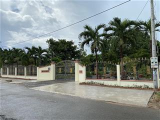 Bán biệt thự vườn, mặt tiền đường lê đức thọ  trung tâm tp. phú mỹ nay là phường tân thành tp hcm