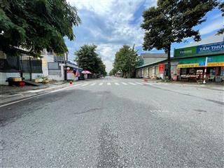 Hàng thơm tdc thành phố mới, trục chính đường 51, dân cư đông, gần ngã tư buôn bán tốt, giá 2ty550