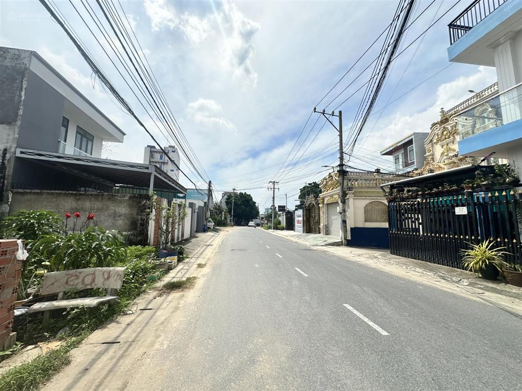 Mặt tiền vip ngay cổng kdc hiệp thành 3, đường dx043 buôn bán kinh doanh vip khu vực phong thủy tốt