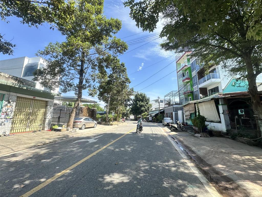 Chính chủ cần bán đất tdc thành phố mới, gần trung tâm, gần nhà ga metro, trường học nguyễn khuyến