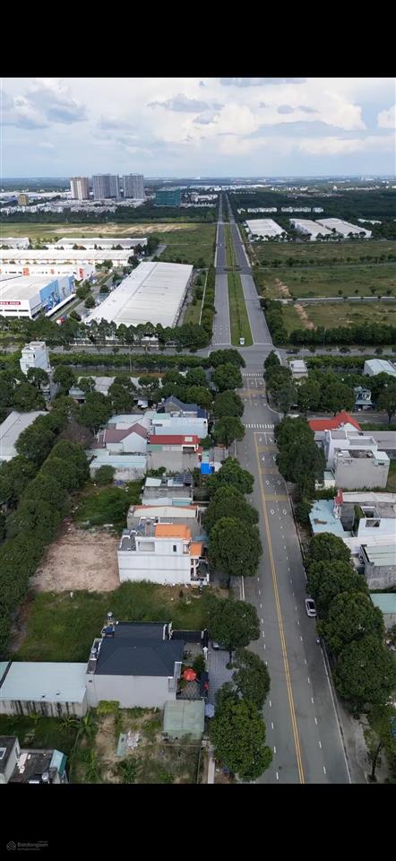 Siêu phẩm đường phạm hùng nhựa 15m via hè 7,5m siêu đẹp gần siêu thị aeon, trường đại học, kcn vsip