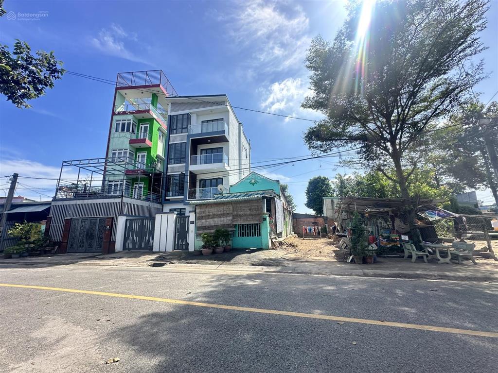 Chính chủ cần bán đất thành phố mới 100m2 đường nhựa 8m, gần vòng xoay ga metro, tttm, kcn vsip2