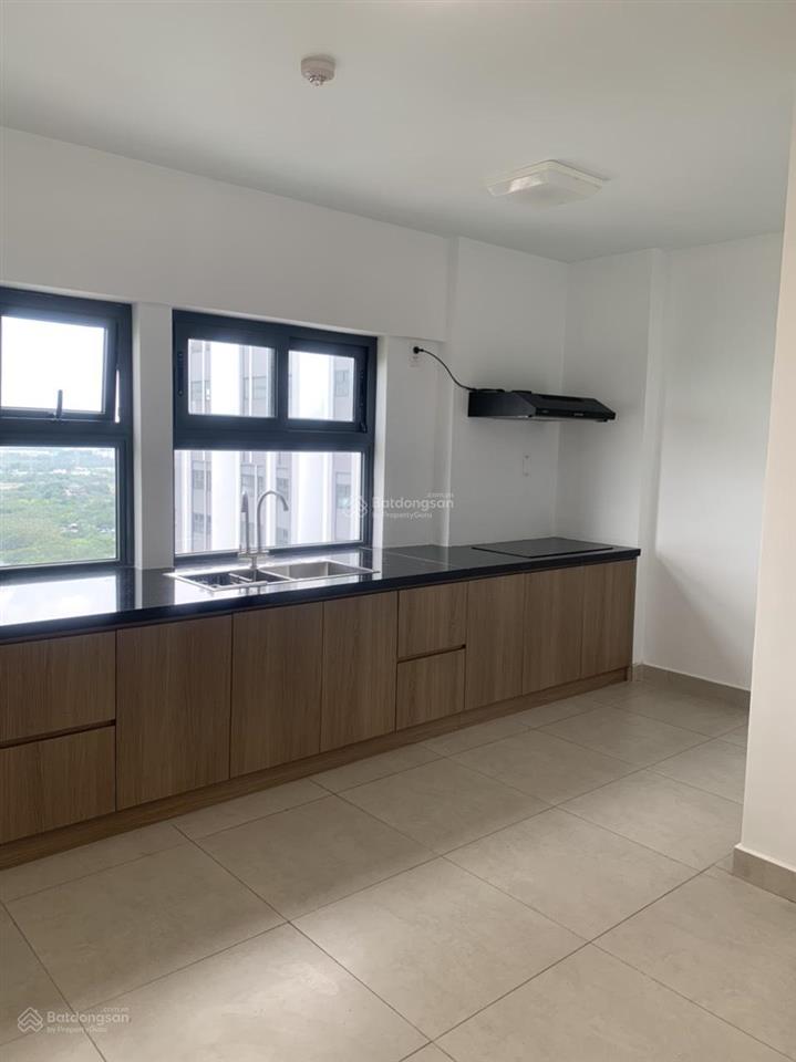 Duplex esto căn góc tầng cao đã làm lửng