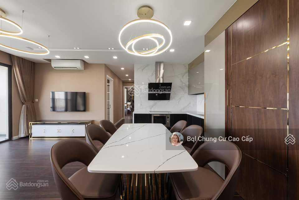 Chính chủ bán căn hộ 3 ngủ vinhomes d'capitale cầu giấy view hồ 112m2, chỉ 14 tỷ