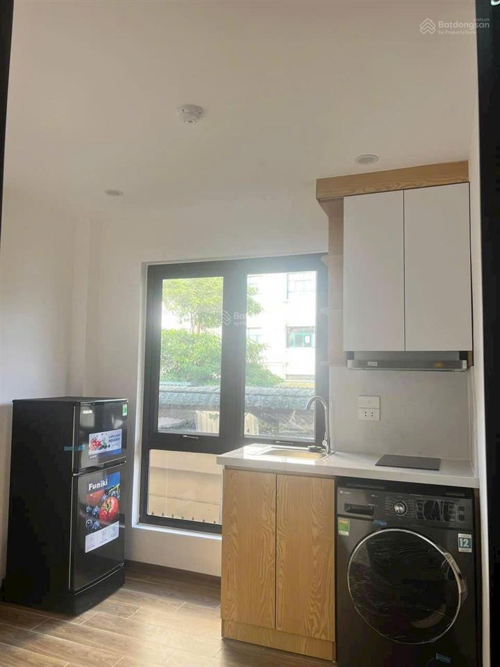 Bán tòa chdv đống đa 7t xây mới, thang máy, logoc, oto vào. doanh thu ~100tr/tháng. có gpxd, pccc