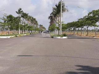 Bán đất 140m2 giá 2ty nằm trong kdc resco đức hoà long an ngay cầu thầy cai.