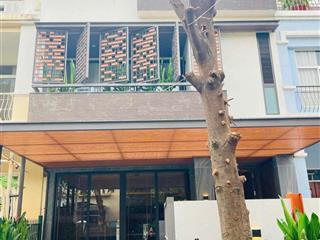 Bán biệt thư hưng thái, phú mỹ hưng  nhà đẹp  giá rẻ  full nt  giá 31 tỷ