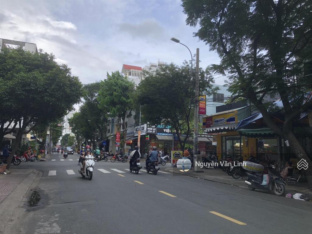 5mx26m! mặt tiền âu cơ, p.10, q.tb (có lề rộng), vị trí đẹp, không lỗi phong thủy, giá 20 tỷ