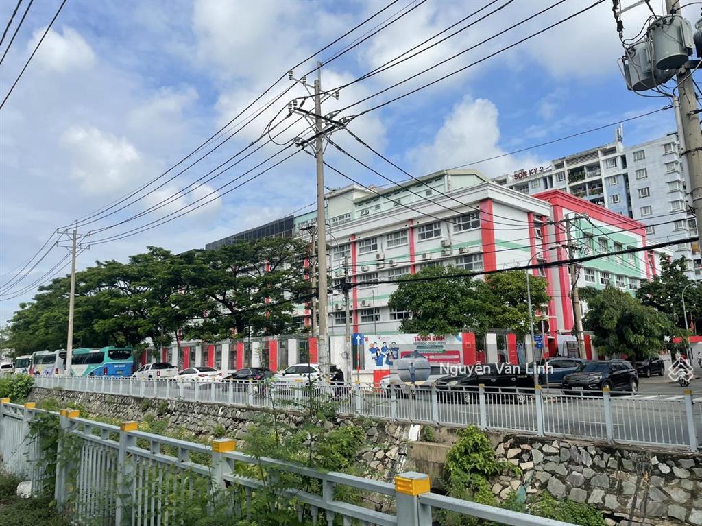 Bán nhà mặt tiền kênh 19 tháng 5 tân phú, kế trường trí đức, 204m2, giá chỉ 20 tỷ