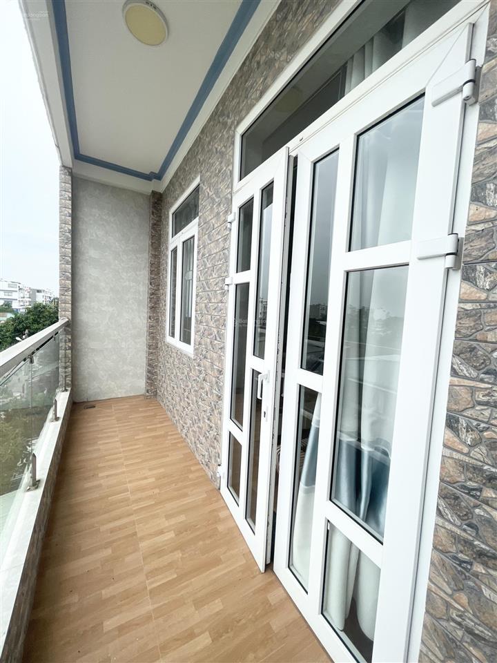 Chỉ với 9,3 tỷ có ngay căn nhà 4 tầng dtsd 234 m2 đường 20m shr p7 quận 8