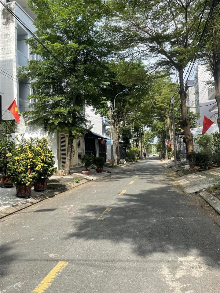 Bán đất nền p7 quận 8 đường xe tải dt 120m2 giá 37,5 triệu /1 m2