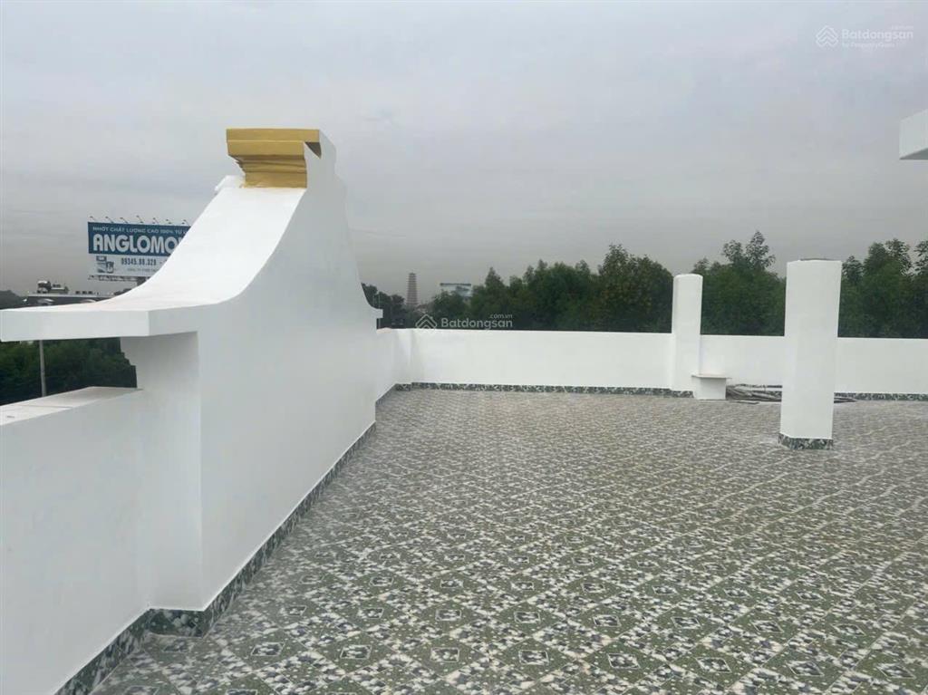 Bán khách sạn 4 tầng dt 304m2 giá siêu rẻ chỉ 11,5 tỷ mặt tiền quốc lộ 51a gần sân bay long thành