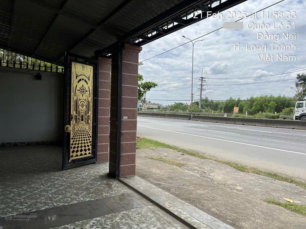 Bán khách sạn 4 tầng dt 304m2 giá siêu rẻ chỉ 11,5 tỷ mặt tiền quốc lộ 51a gần sân bay long thành