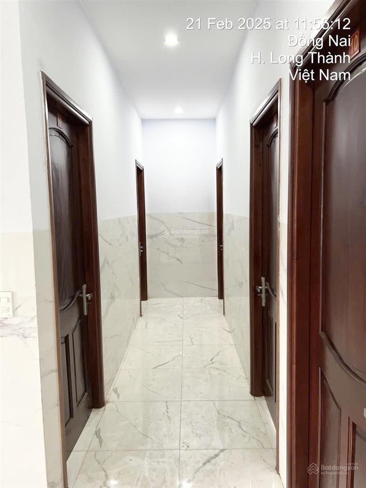 Bán khách sạn 4 tầng dt 304m2 giá siêu rẻ chỉ 11,5 tỷ mặt tiền quốc lộ 51a gần sân bay long thành