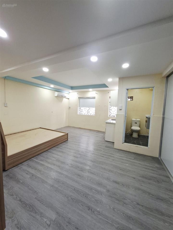 Cho thuê phòng trong kdc ctyland centen hill