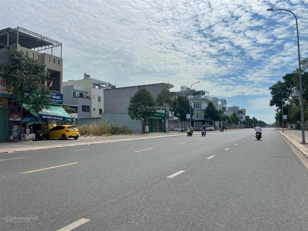 Dt 6x18m giá 7.9 tỷ, đường phạm hùng, vị trí đắc địa, đối diện công viên thành phố bà rịa