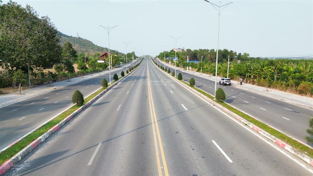 7x21 giá 3.5 tỷ, lô đất full thổ cư, tuyến tránh rộng 51m, xã tân hưng, thành phố bà rịa
