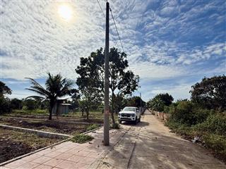 Cần 1 lô đất vừa ở được, vừa đầu tư được thì nhánh đường 21 suối nghệ này là phù hợp, giá 950 tr