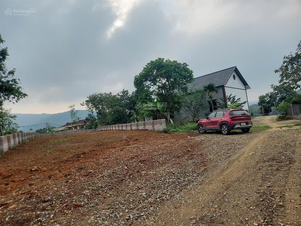 Đất yên bài ba vì lô góc 2 mặt tiền view núi gần ub xã trường học giá chỉ vài triệu dt 720m2
