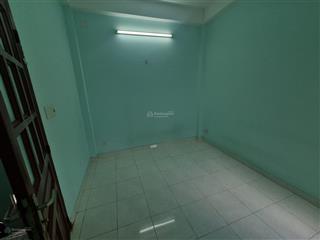 Phòng trọ sạch sẽ 18m2, p. 13, tân bình