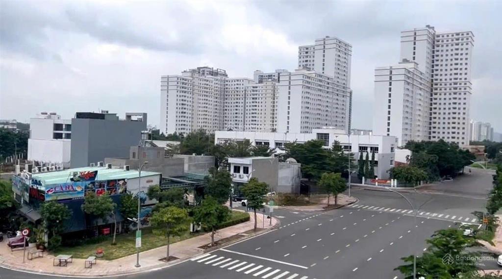 Bán đất nền bình khánh  dt 69.5m2  cạnh công viên  giá 280tr/m2  cạnh metro  kđt sala