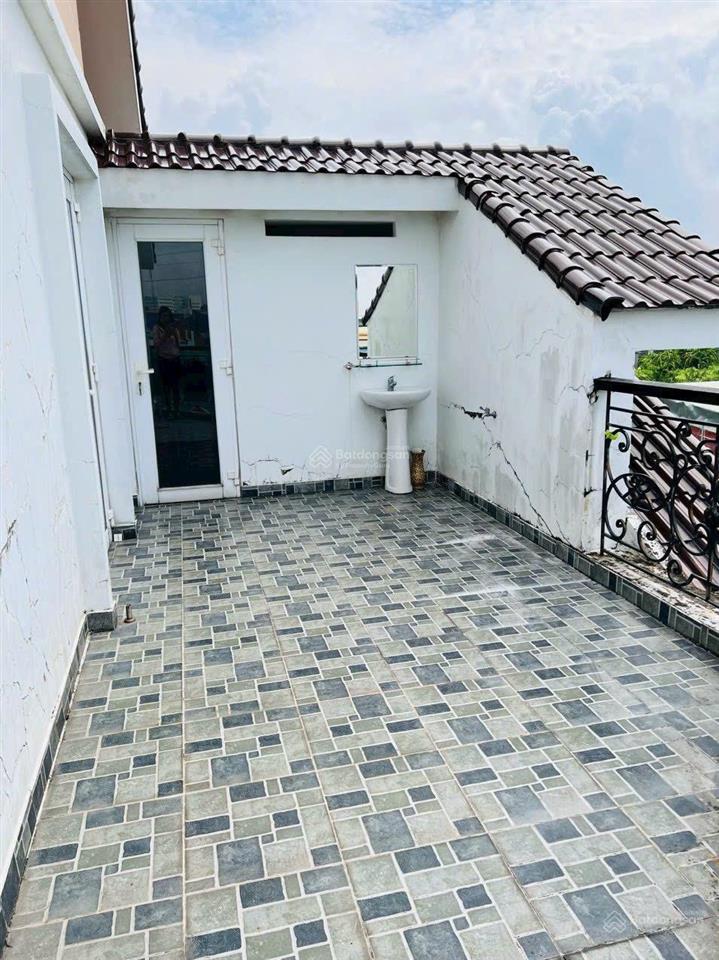 Cần bán biệt thự sân vườn 1/ quốc lộ 1a phường an phú đông quận 12