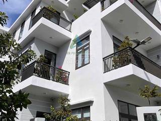 Nhà biệt thự sân vườn đường khúc hạo , sơn trà . giá 17,4 tỷ . dt 155m2