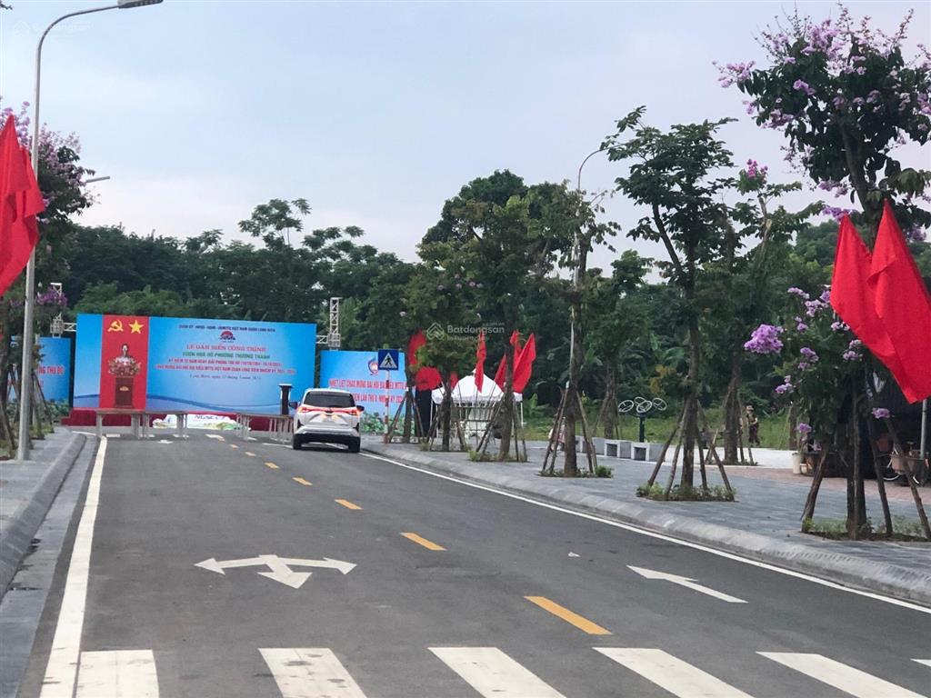 Bán đất tdc xóm lò, thượng thanh dt 90 m², mt 6.92m², đường 2 ô tô tránh kinh doanh