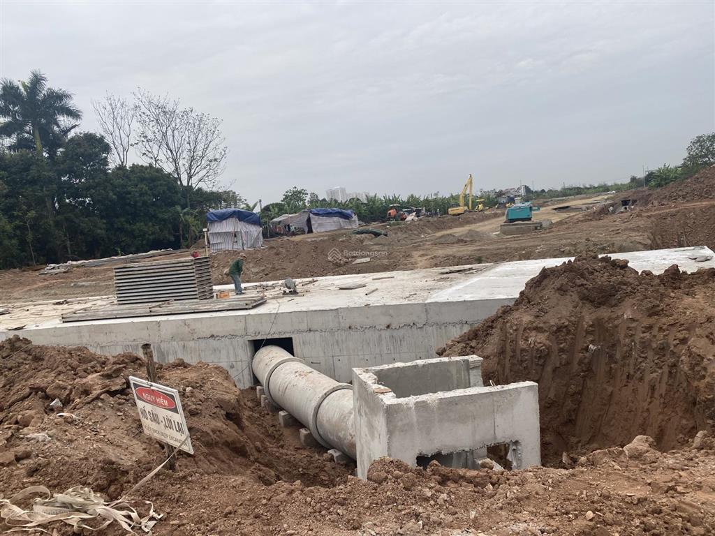 Bán đất khu đấu giá tđc xóm lò, thượng thanh, dt 85m² mt 5 m đỉnh cao mặt đường 40m đang thi công