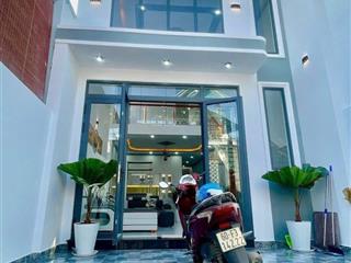 Nhà ngộp giá rẻ 700 triệu, sổ riêng thổ cư, gần ubnd tân hạnh, biên hòa, đồng nai