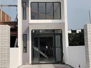 Nhà ngộp giá rẻ 500 triệu, sổ riêng thổ cư, gần cầu bạch đằng tân uyên bình dương