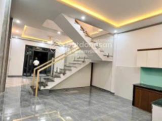Nhà ngộp giá rẻ 350 triệu, sổ riêng thổ cư, gần ubnd bạch đằng tân bình dương
