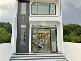 Cần bán gấp nhà sổ riêng với 600triệu  ngay gần cty boncheng hóa an tp biên hoà 0973 131 ***