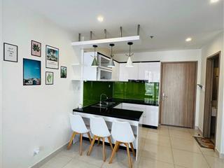 Bán gấp giá cực tốt căn hộ 1 pn+ full nội thất view hồ bơi cực thoáng tại vinhomes grand park