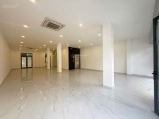 Cho thuê nhà phố nxlp manhattan glory 176m²  đã hoàn thiện, có thang máy giá chỉ 65tr/1 tháng