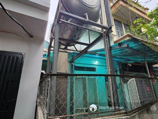 Bán đất (nhà 2 tầng) phố cự lộc 53m2, mt 4,2m, 3pn 2wc, gần phố, hơn 8 tỷ
