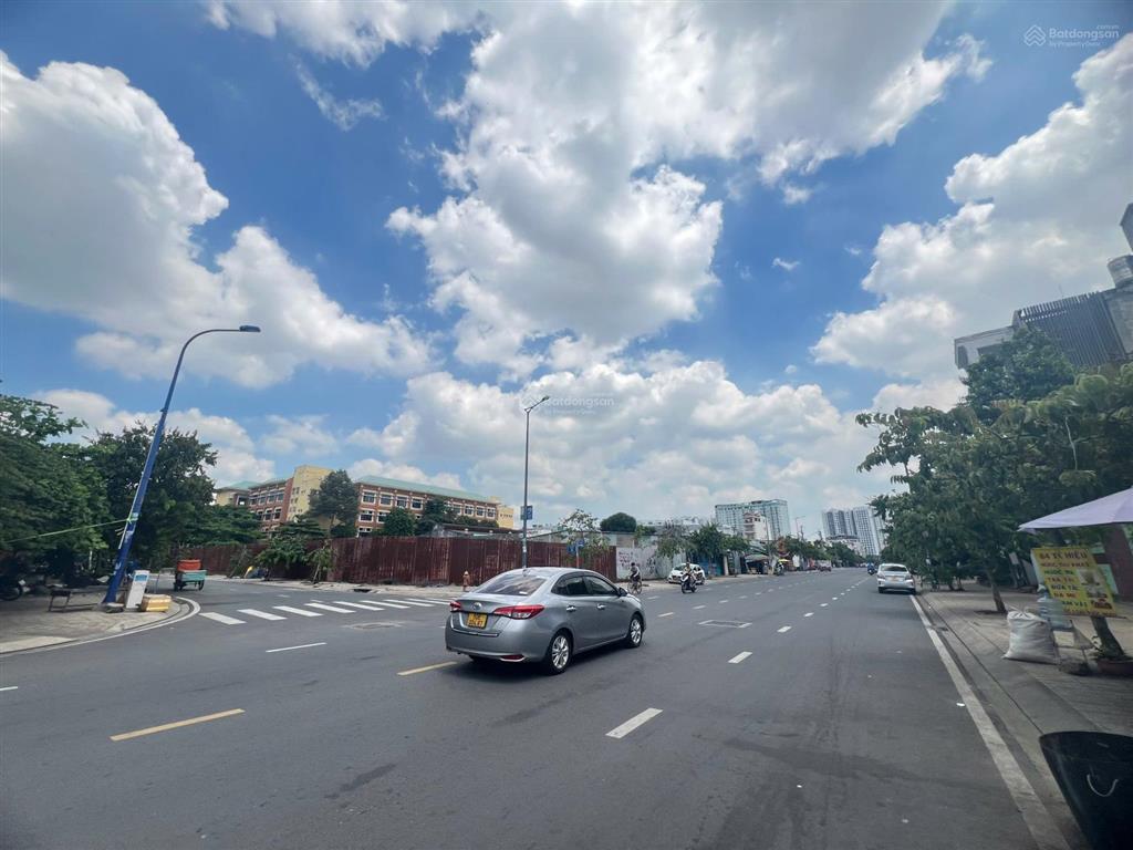 35x58m (1900m2) bán nhà mặt tiền đường tô hiệu  q. tân phú, gần kdl đầm sen, được xây 22 tầng