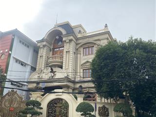 Giảm mạnh 10 tỷ bán biệt thự compound đường cmt8, phường 7, tân bình, 11x34m, hầm, 5 lầu hồ bơi