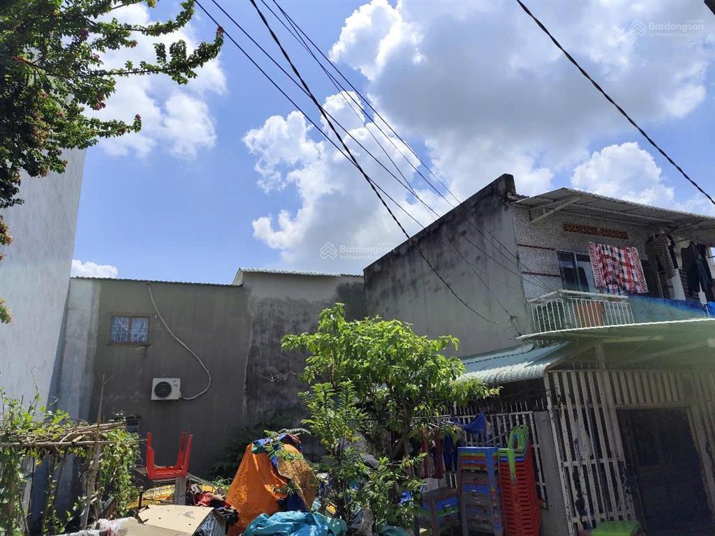 Nhà 1 trệt, 1 lầu 50m2 sát bệnh viện bình chánh