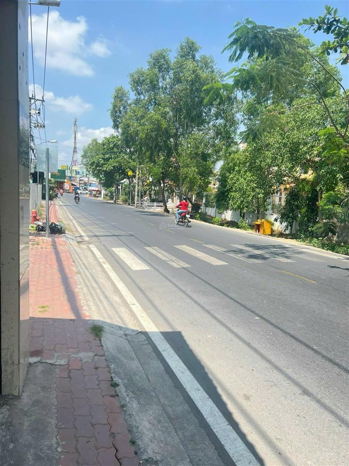 Nhà 132m2 mặt tiền đường hương lộ 11, xã tân quý tây