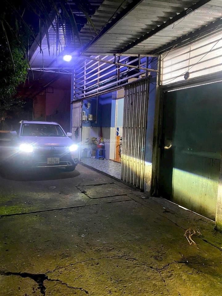 Nhà 134m2 đường xe hơi, xã tân quý tây