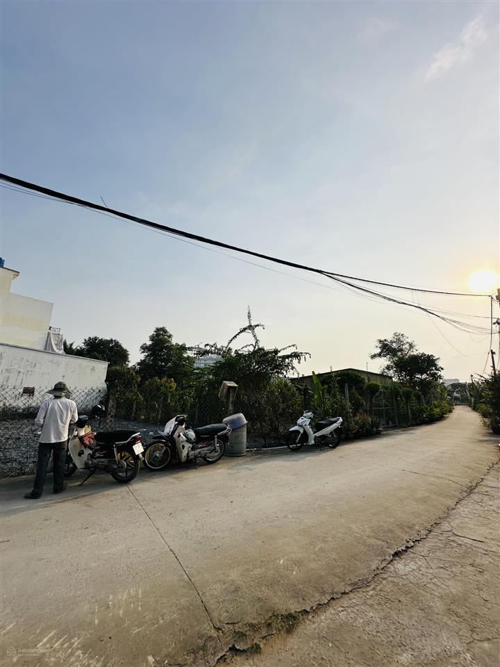 Đất thổ 95m2 (6,5x14m) sát đại học phạm ngọc thạch xã tân kiên , bình chánh