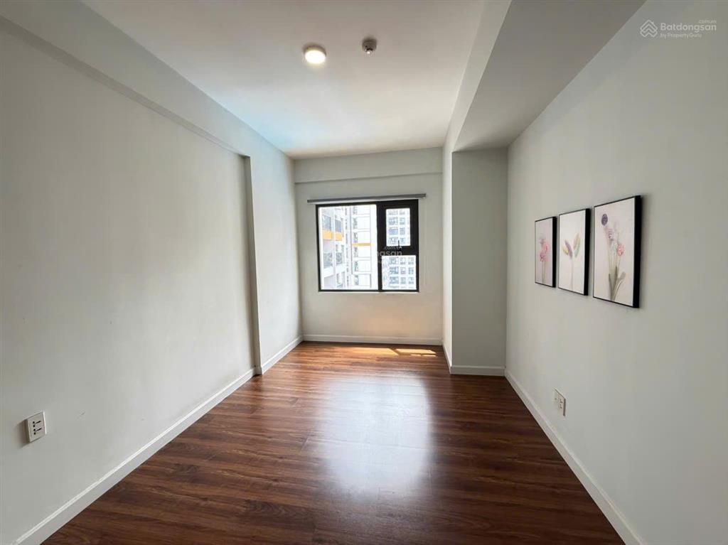 Chính chủ bán gấp căn hộ  2pn | 2wc  3.200 tỷ  sổ hồng sẵn