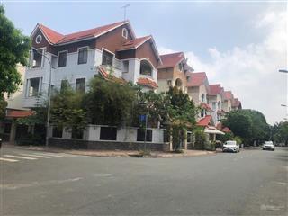 Cho thuê biệt thự góc 2 mt khu dân cư him lam 6a. dt 12,5x 20m (trệt + 3 lầu). giá 50 tr