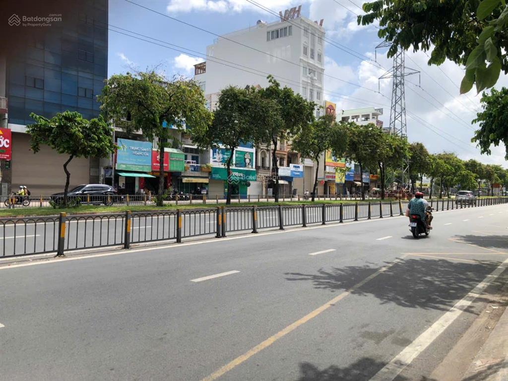 Bán lô đất mt đường kinh dương vương, phường 12, quận 6. dt 9 x30( ctxd h+8 tầng). giá 65 tỷ
