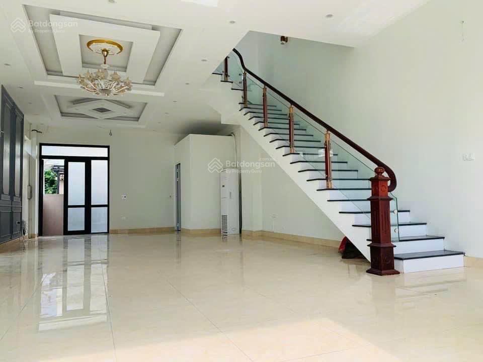 Bán căn shophouse mặt đường hữu nghị, chỉ 11,x tỷ