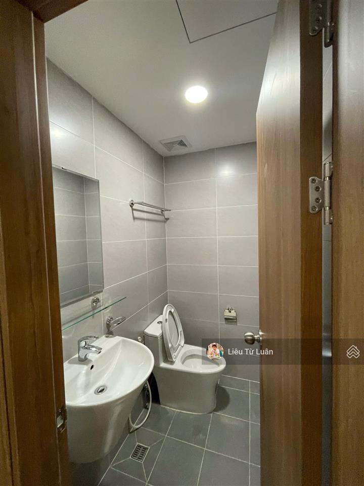 Giá thật 100%! bán bcons plaza 2pn 2wc đúng 2,37 tỷ, giá cực tốt, ngân hàng hỗ trợ 70%